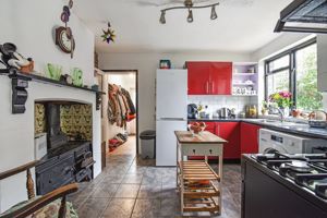 Kitchen- click for photo gallery